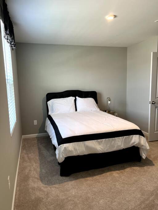 Family Friendly 4Br Home Near Ft Gregg Adams Vsu Petersburg Eksteriør bilde