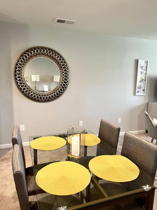 Family Friendly 4Br Home Near Ft Gregg Adams Vsu Petersburg Eksteriør bilde